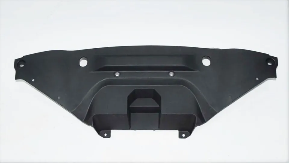 Kuba LH 600 (2015–2019) Arka Stop Üst Plastiği