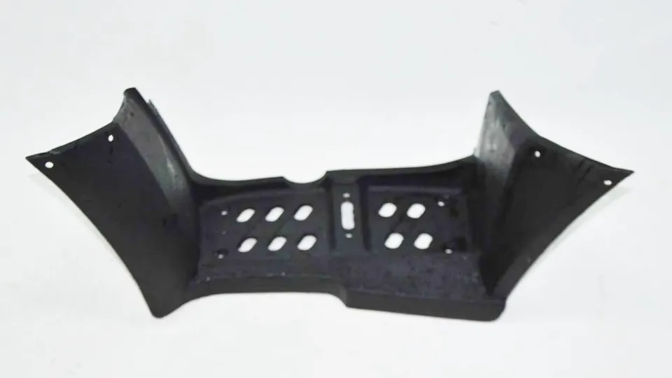 Kuba LH 600 (2015–2019) Ön Basamak Plastiği Sol